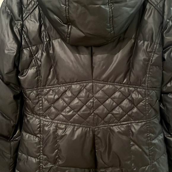 Women’s Guess Quilted Black Down Filled Hood Jacket size small - Picture 6 of 11